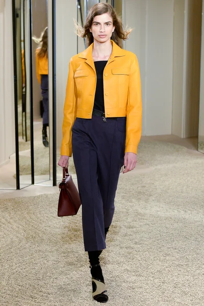 Look 35